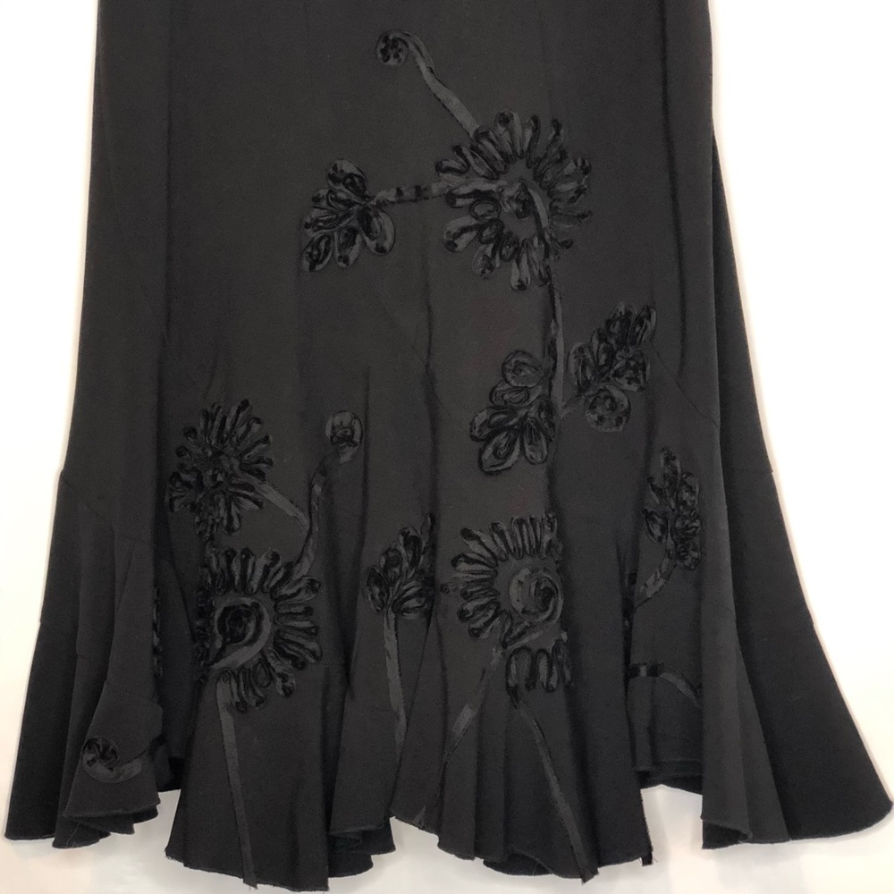 Sunny Leigh Black Swing Skirt (8) - Picture 6 of 8